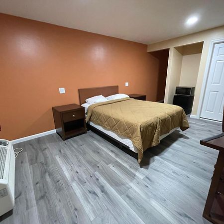 Travelers Motor Lodge North Smithfield ภายนอก รูปภาพ