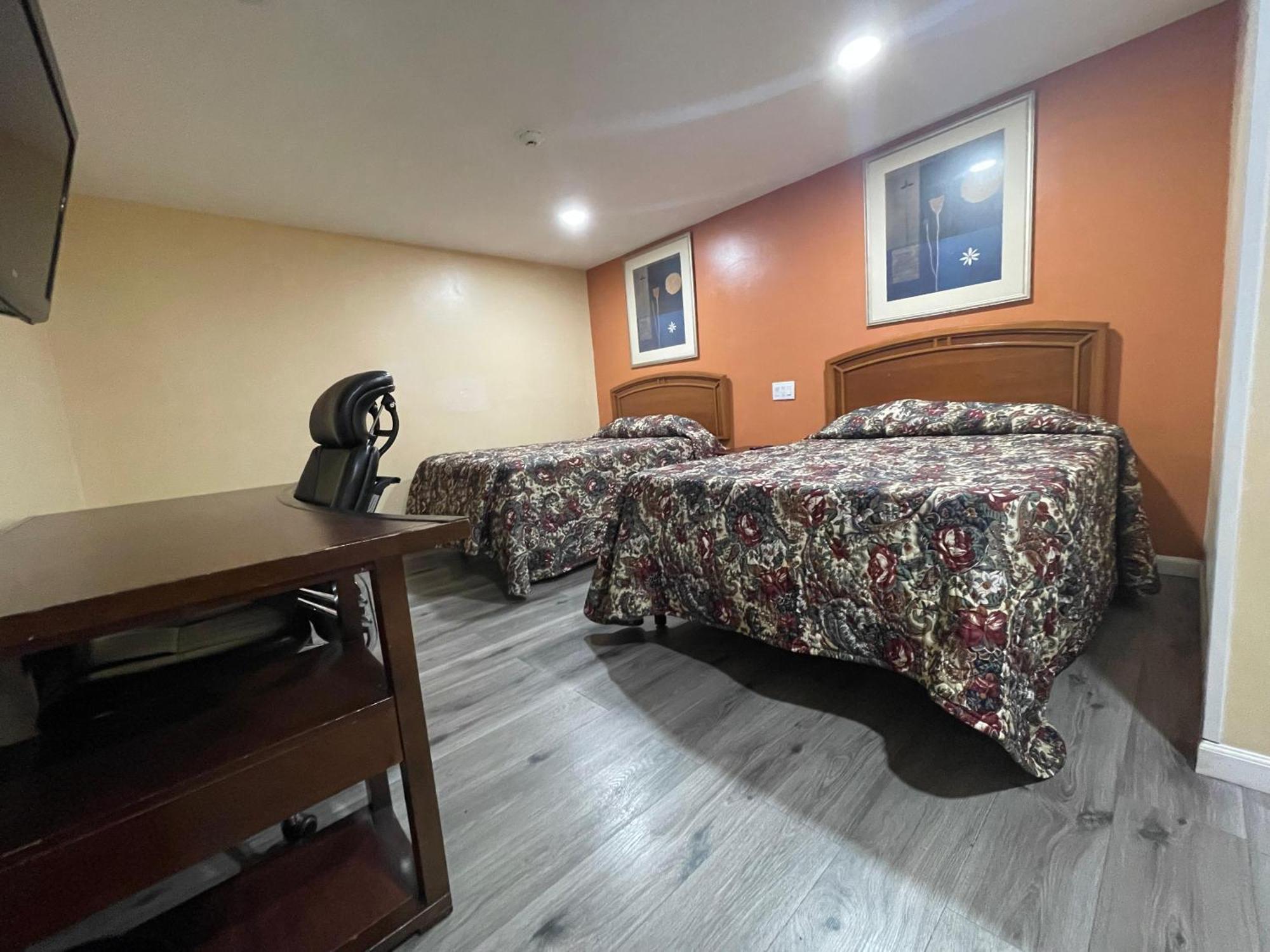 Travelers Motor Lodge North Smithfield ภายนอก รูปภาพ