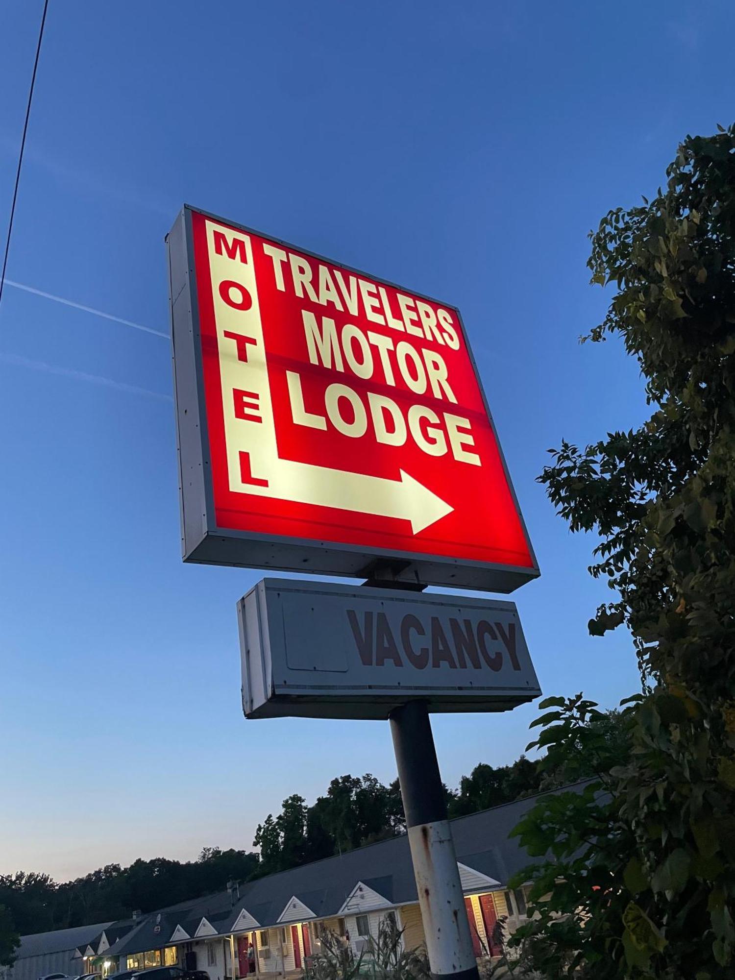 Travelers Motor Lodge North Smithfield ภายนอก รูปภาพ